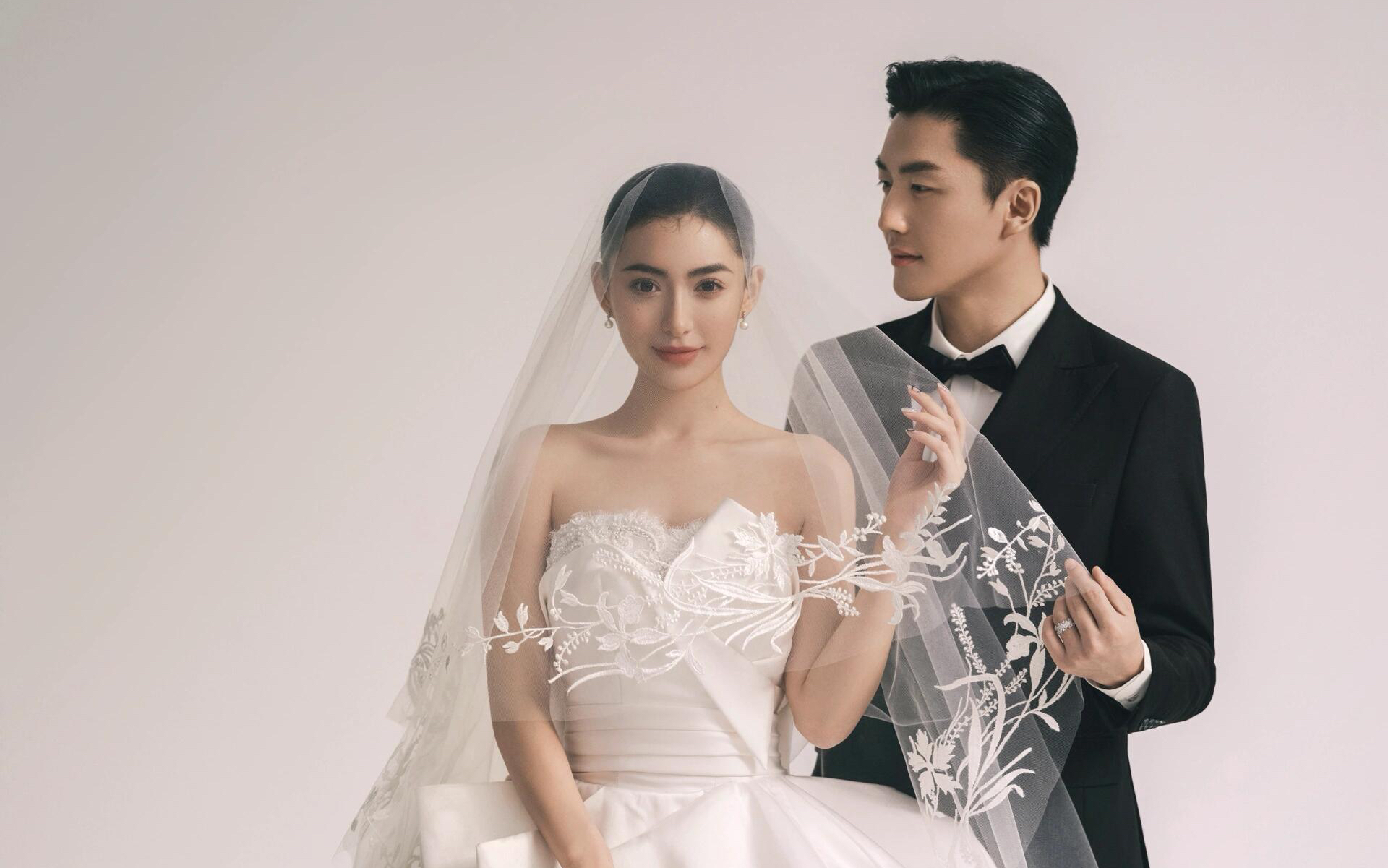 温柔纯粹的极简韩式婚纱照｜怎么看都不腻