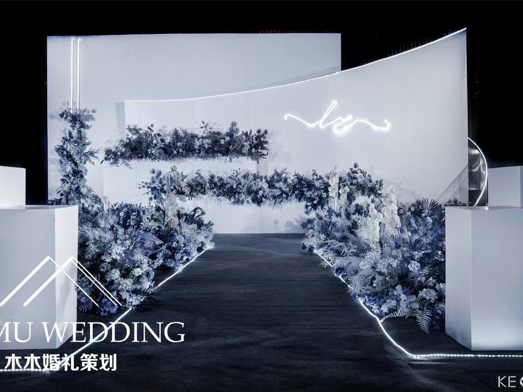 《Agapm》簡約秀場風(fēng)藍(lán)色婚禮t臺口吊頂