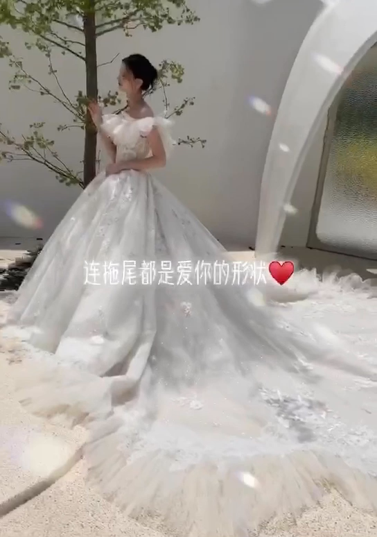 【设计师系列】轻盈婚纱礼服租赁