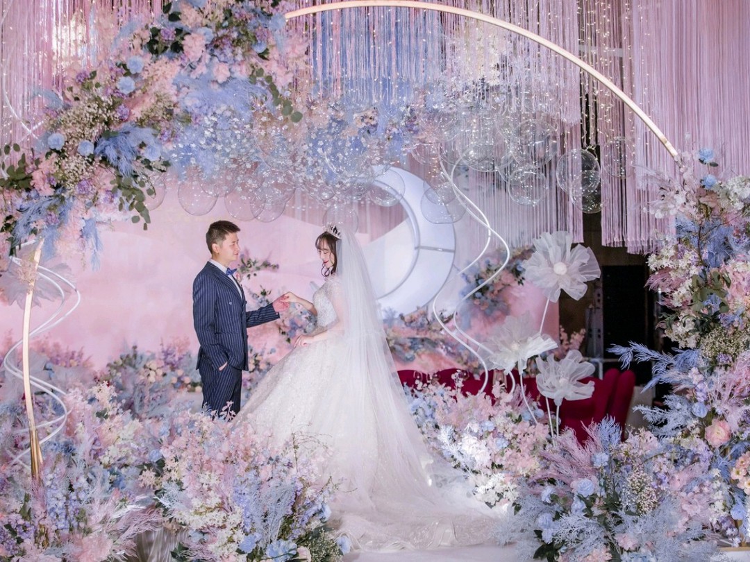 【粉色少女心的婚礼】含吊顶+首席花艺师造型