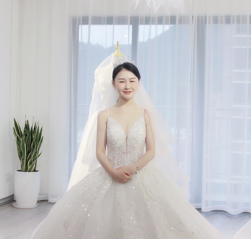 Lucky one婚纱礼服馆