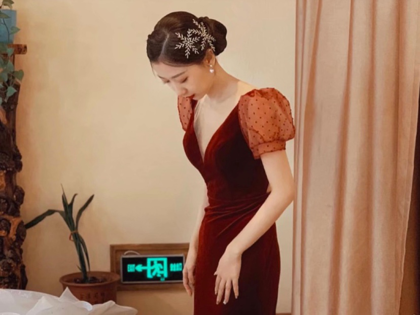 婚礼答谢晚宴造型 资深化妆师