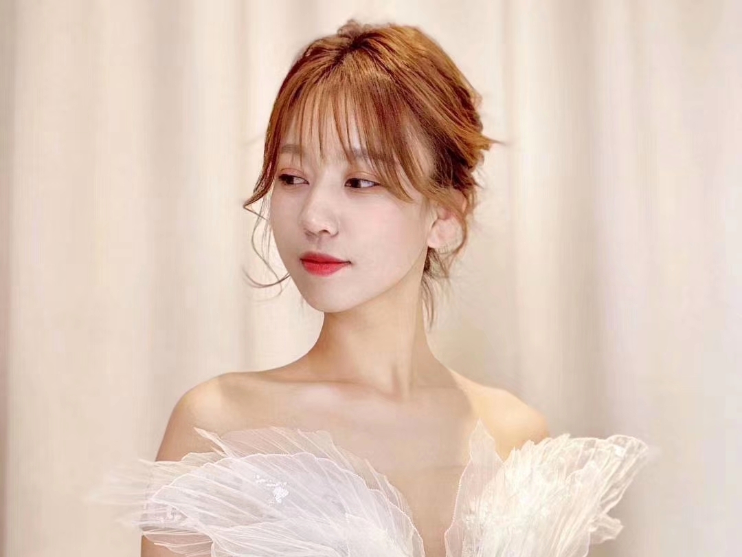 新娘跟妆送婆婆妆，各种婚纱造型