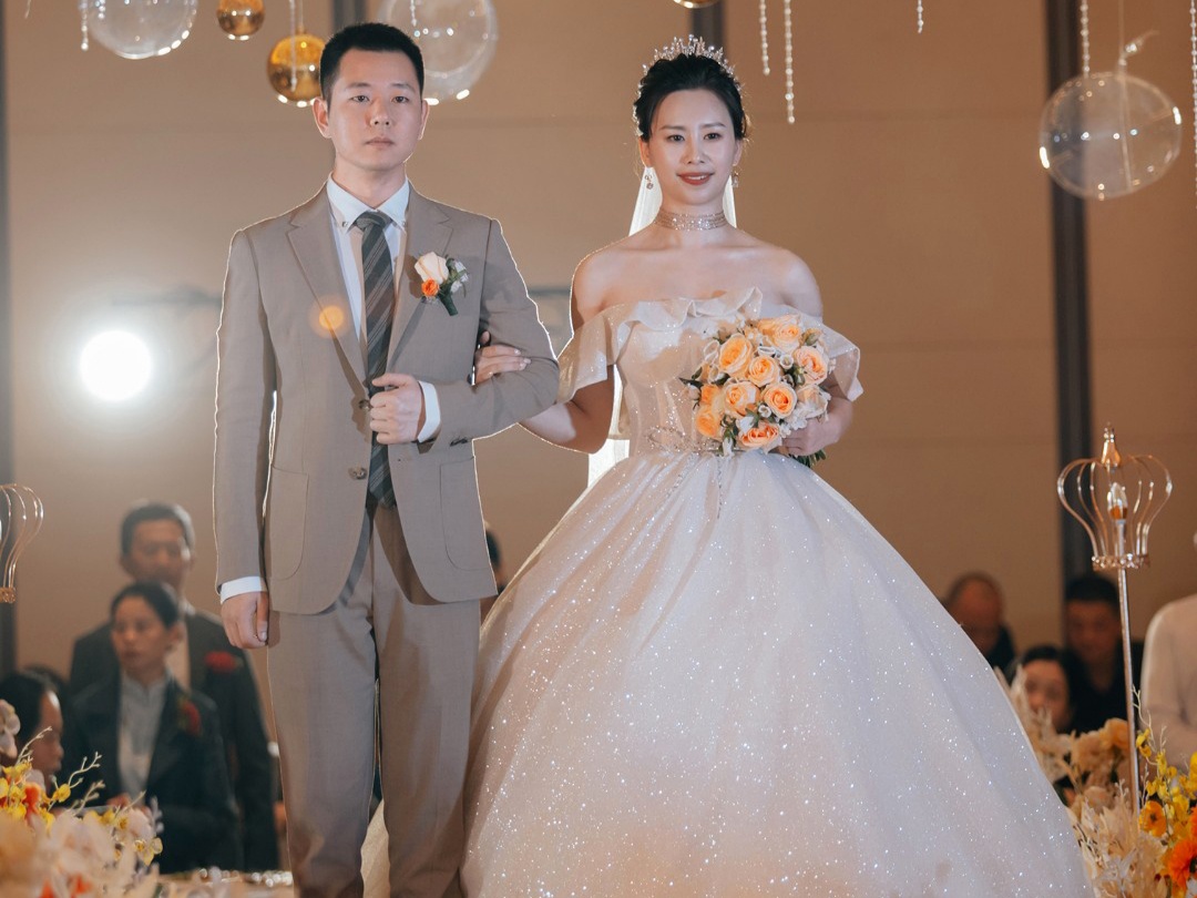 总监档全程跟妆+全套手工饰品（赠送妈妈妆）