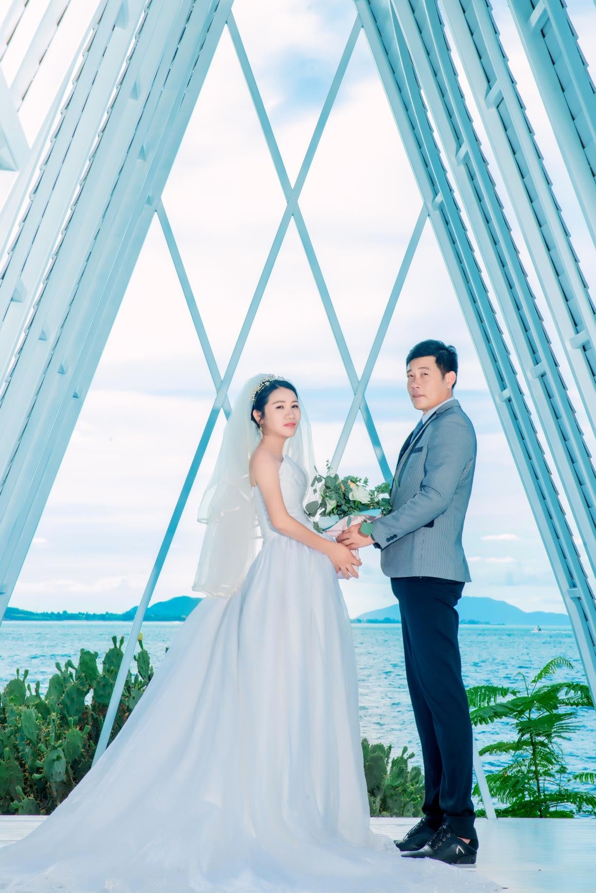 晓辉❤&刘丽琴 的婚礼 邀请 ，