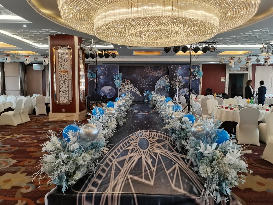 情愿婚庆，用我们的真诚服务好每一对新人