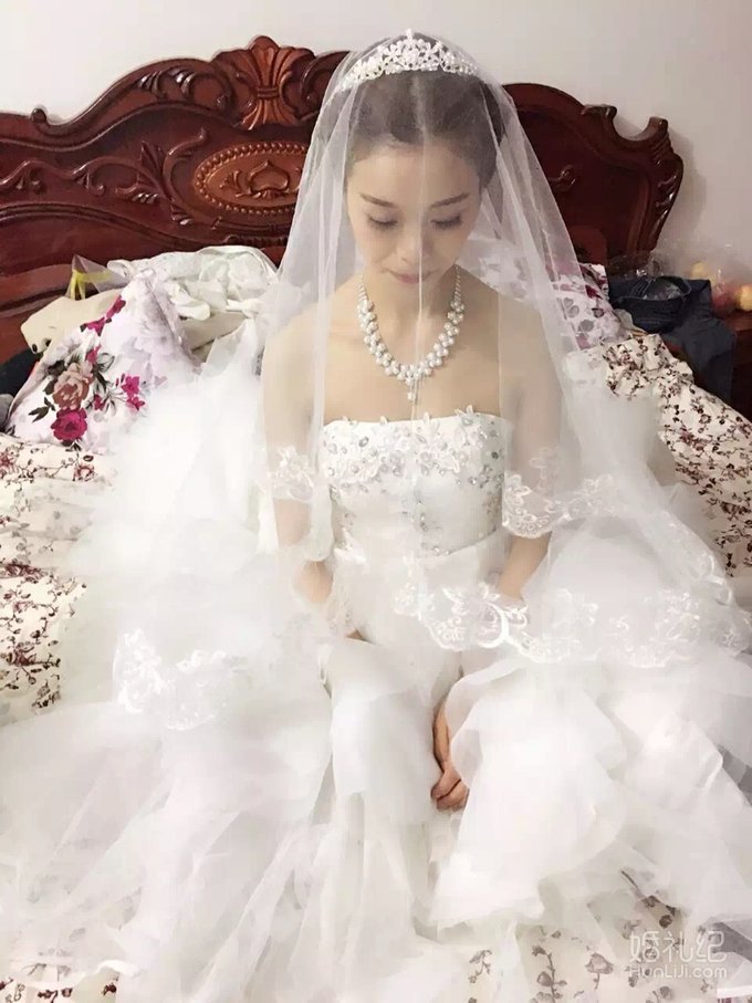 转婚纱_动漫婚纱情侣头像