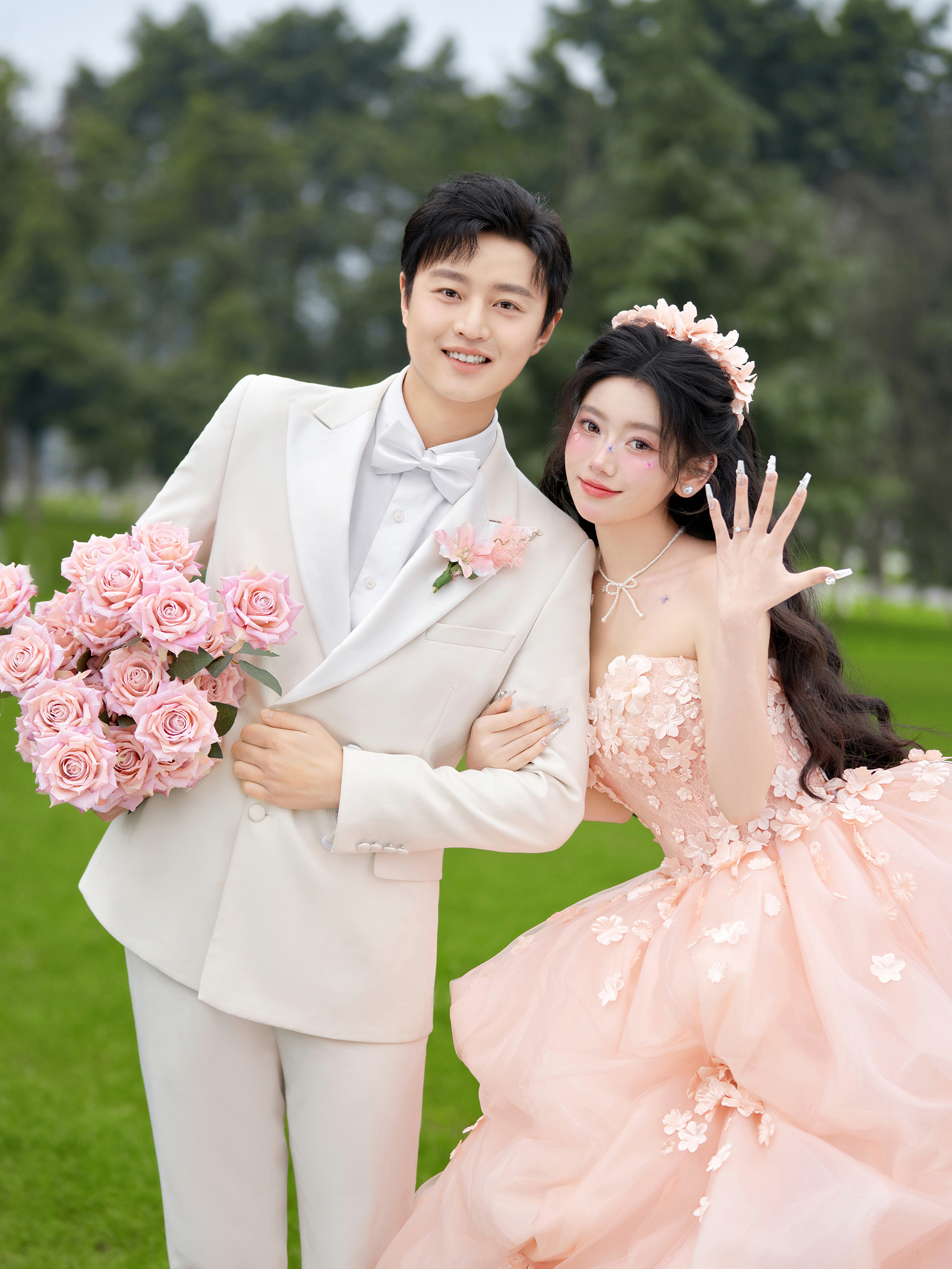 【夏季限定】婚纱照夏季限定+底片全送+内外景双拍