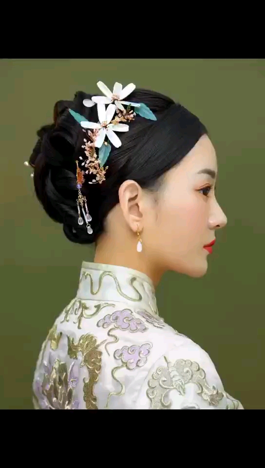 安琪彩妆团队专业资深 造型师一对一新娘跟妆