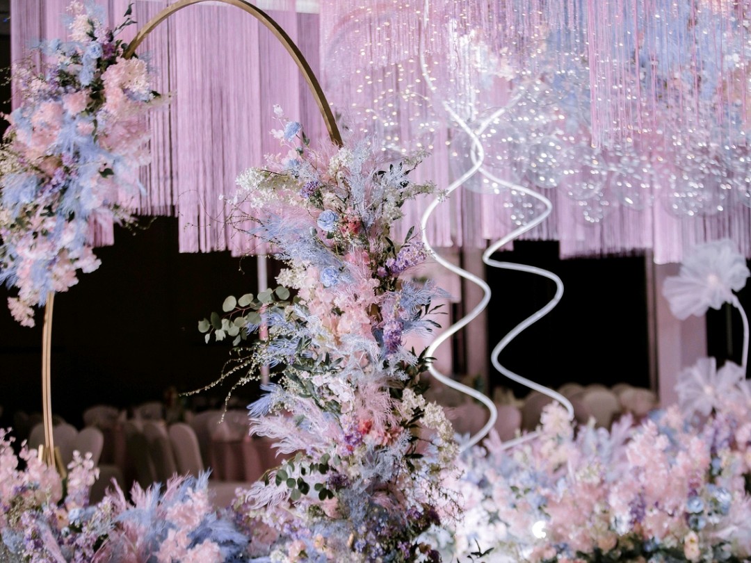 【粉色少女心的婚礼】含吊顶+首席花艺师造型