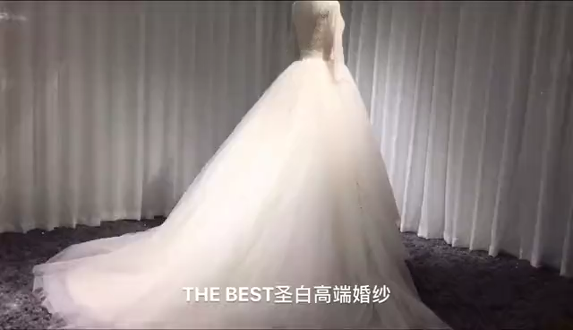 【正品经典款】婚纱礼服三件+伴娘服免租
