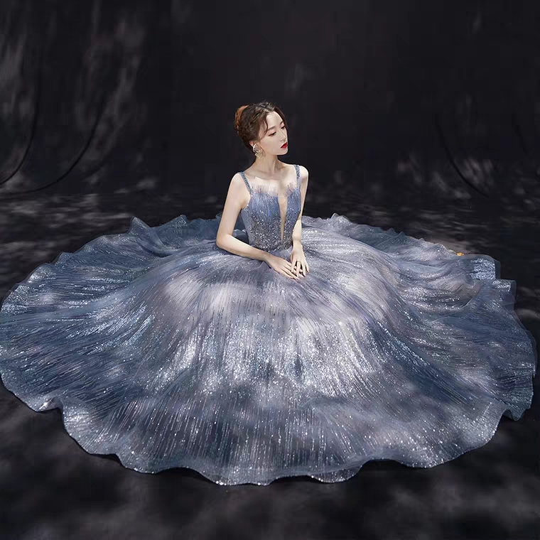 【种草】盘点夏季新款婚服，总有一款适合你❗
