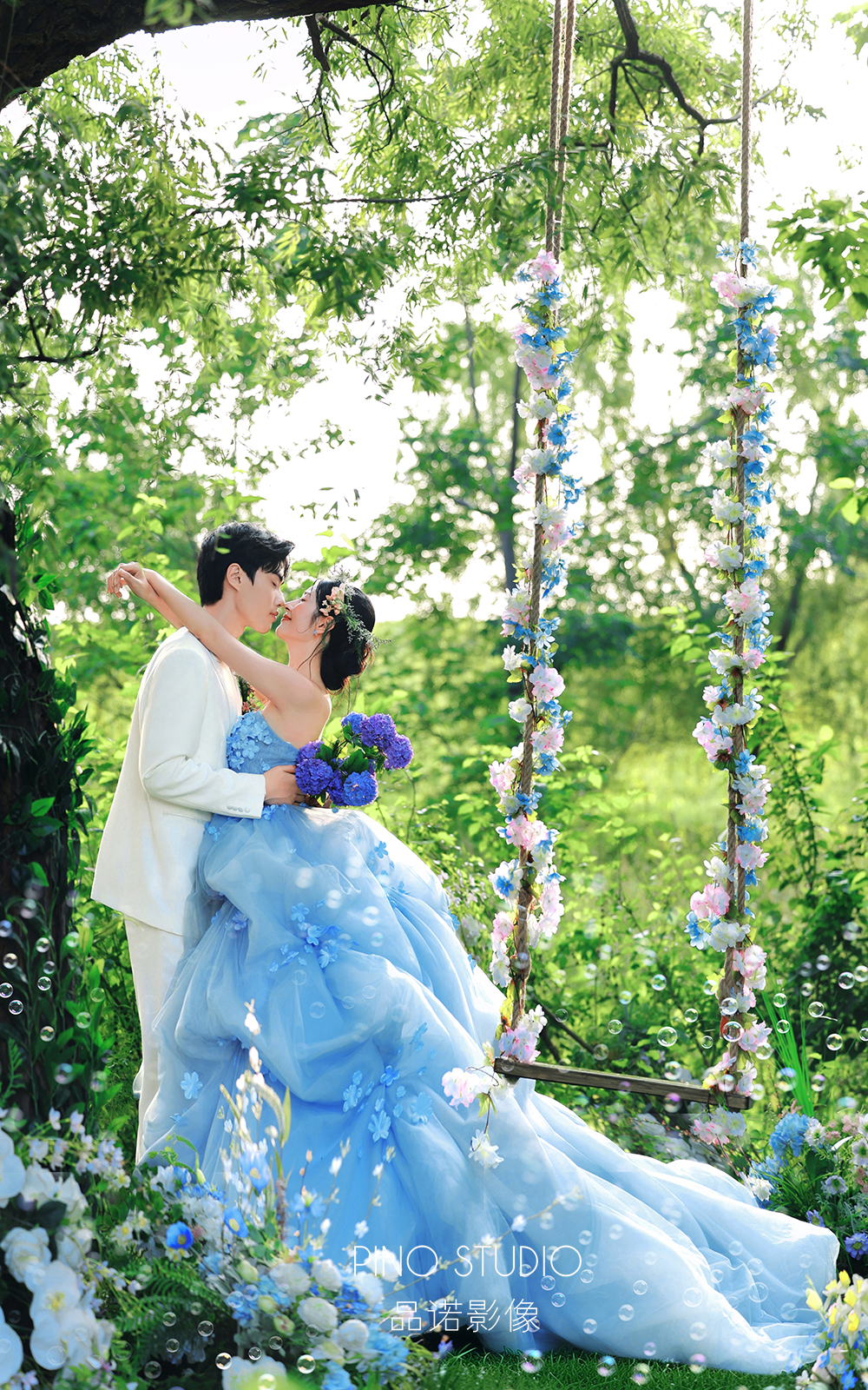 美到心坎上的森系蓝色婚纱照