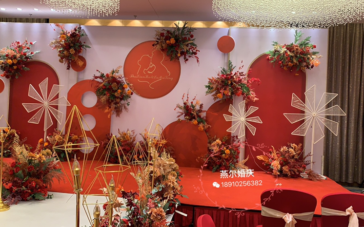 舞台布置策划粉色梦幻婚礼
