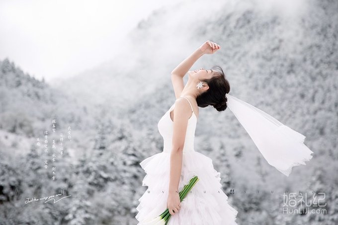 在川西初雪拍的婚纱照美成这样❄️朋友圈羡慕哭😭