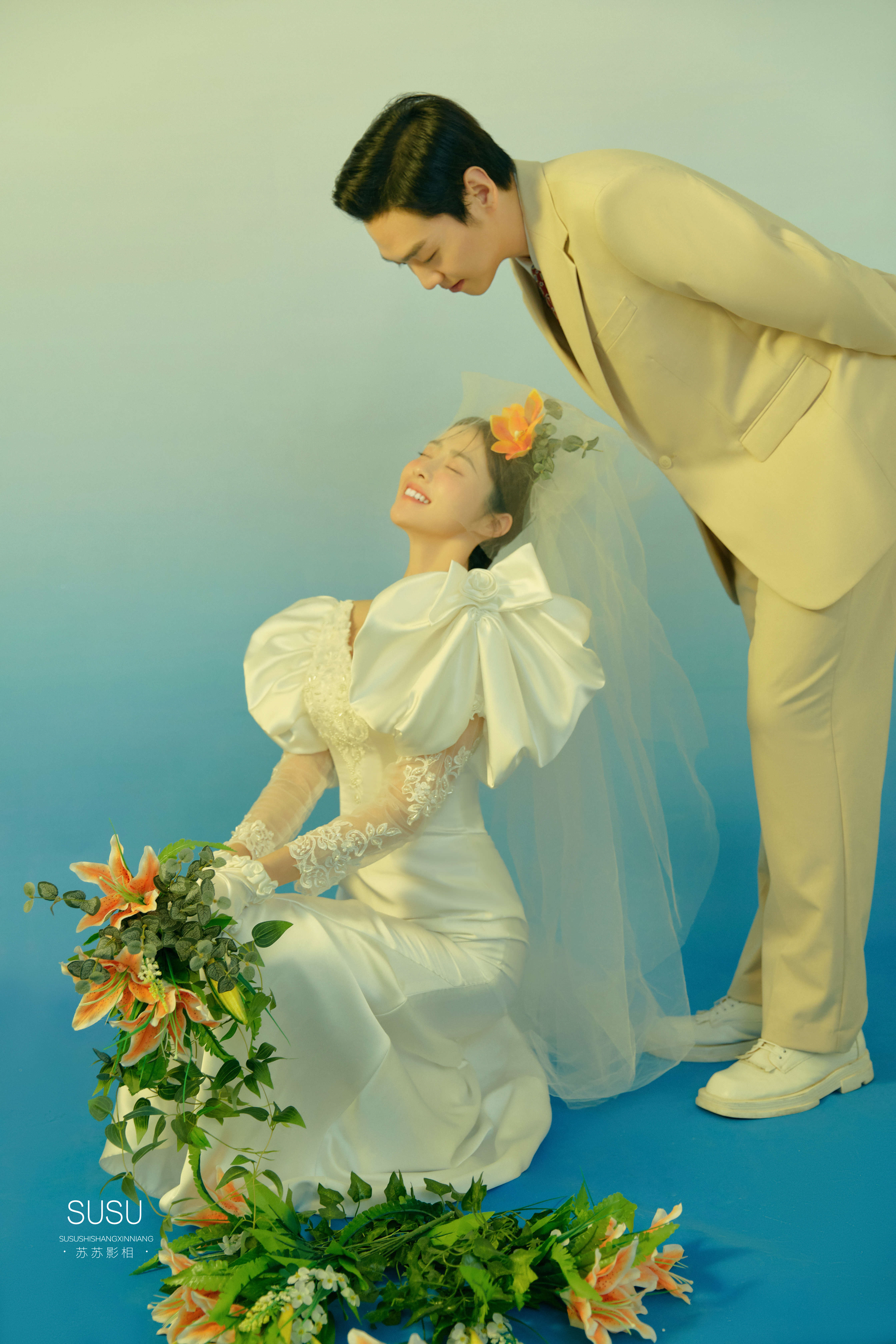 美的像80年代的港星，让婚纱照成为复古经典