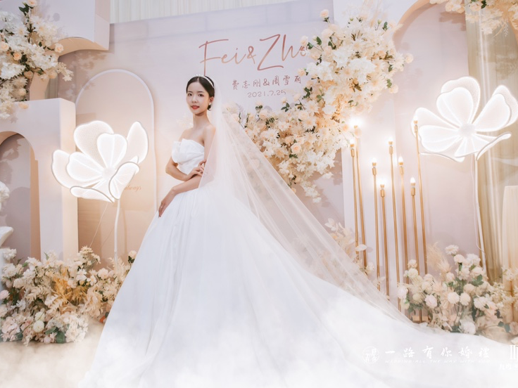 首席档新娘跟妆全天+姐妹妆，妈妈妆