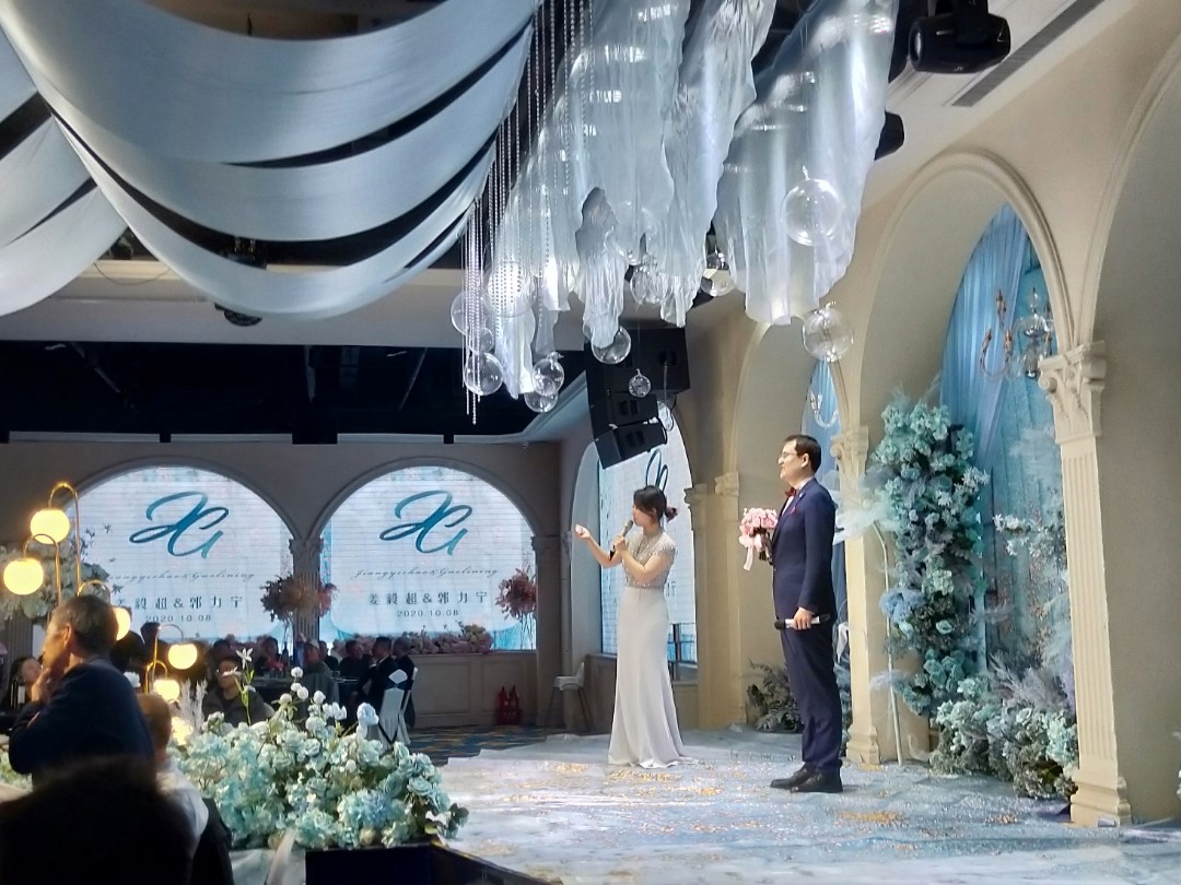 专注于有情感的婚礼表达主持人