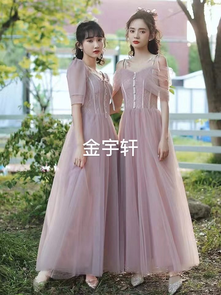 【薇拉人气套餐】首席全天+婚纱+龙凤褂+敬酒礼服
