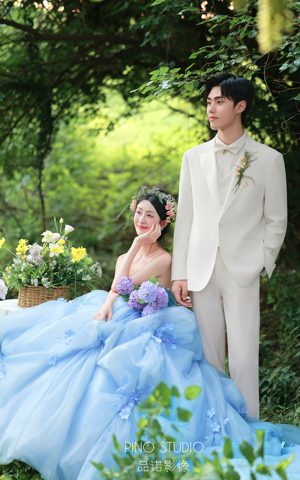 美到心坎上的森系蓝色婚纱照