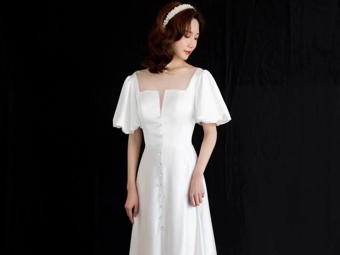 新郎早妆+婆婆妆或者妈妈妆和答谢宴