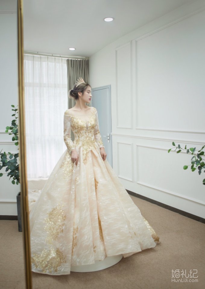 #试纱心得#穿上最美的婚纱，嫁给最好的爱情