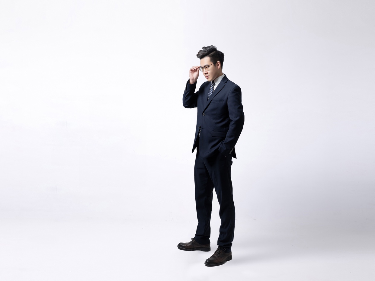 超凡（主持人+资深督导+资深音控）