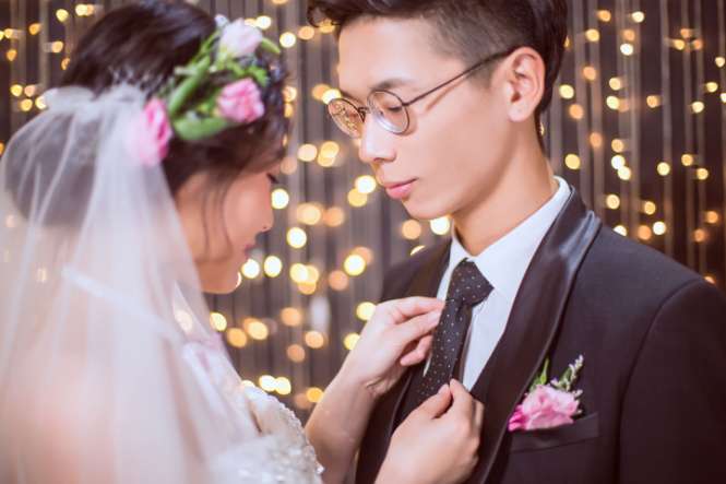蒂莎婚纱摄影_婚纱摄影(2)