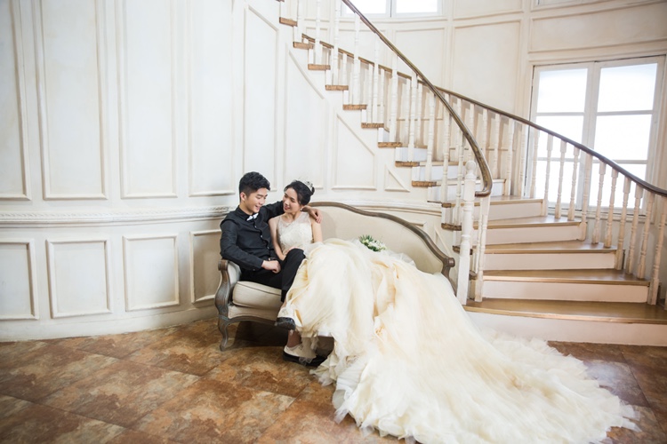 婚纱馆评价_动漫婚纱情侣头像(2)