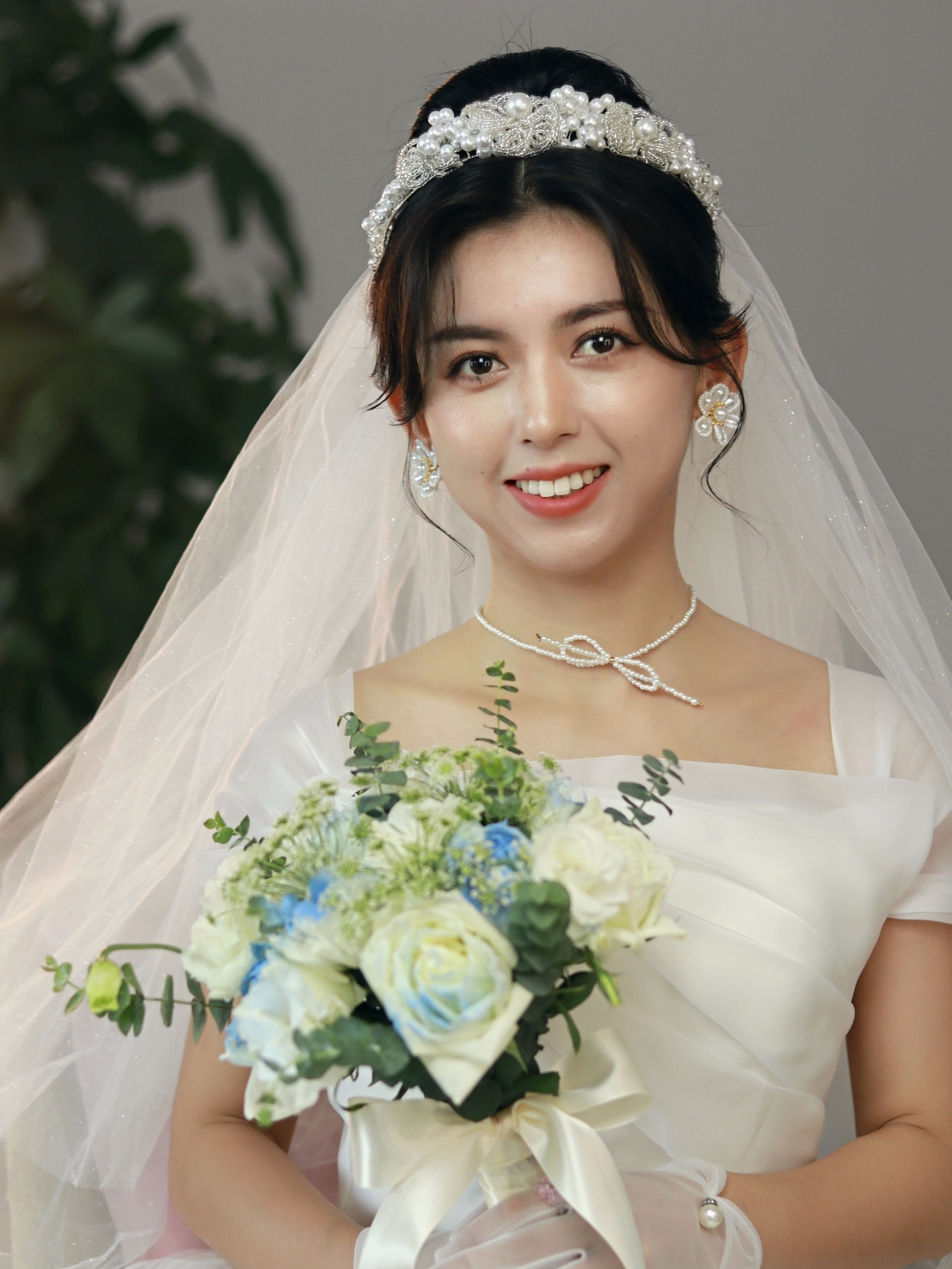 全天婚礼跟妆 +赠送 2妈妈妆  1新郎妆