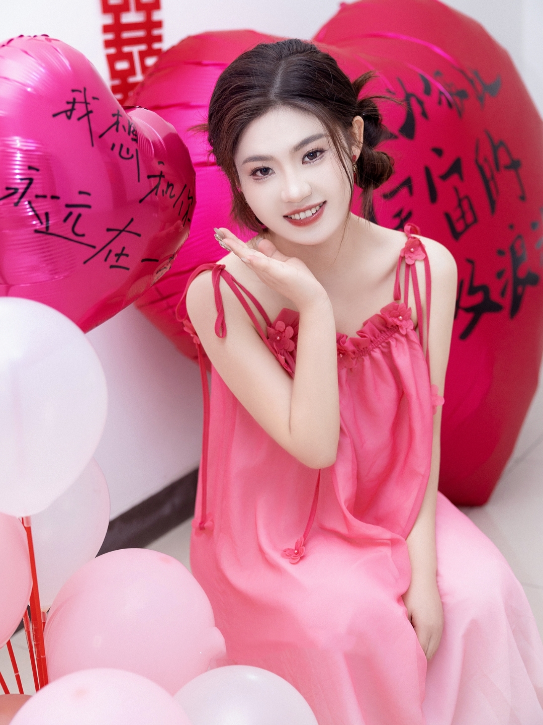 💒#婚礼返图
甜美新娘 笑起来当然甜！