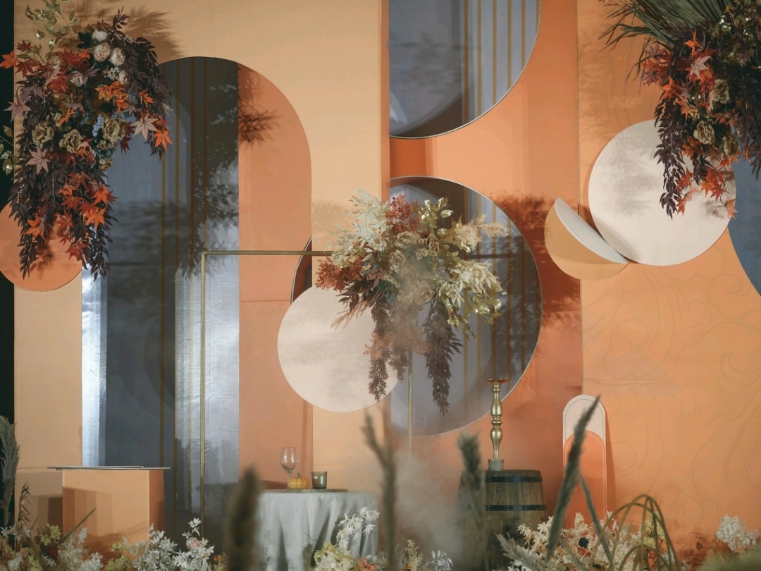 【夏季特惠】婚礼策划+四大金刚+婚纱礼服