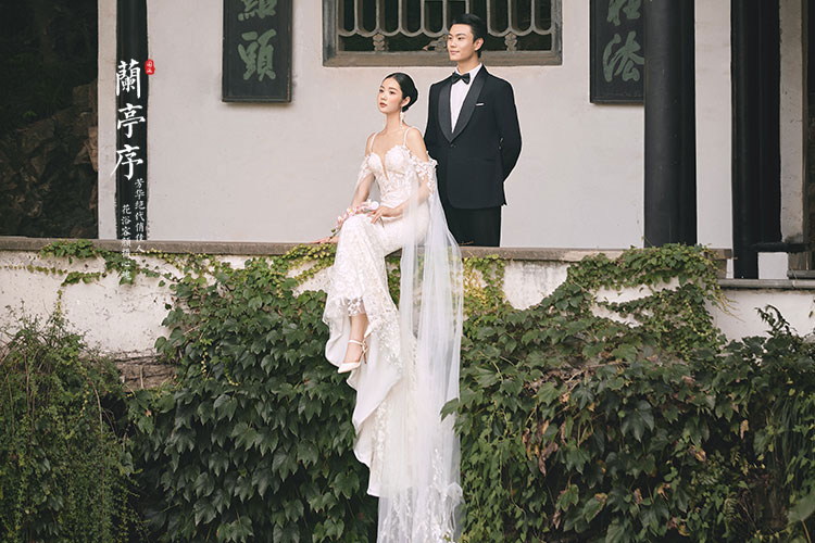  当季主推「南洋旧梦」园林婚纱照 