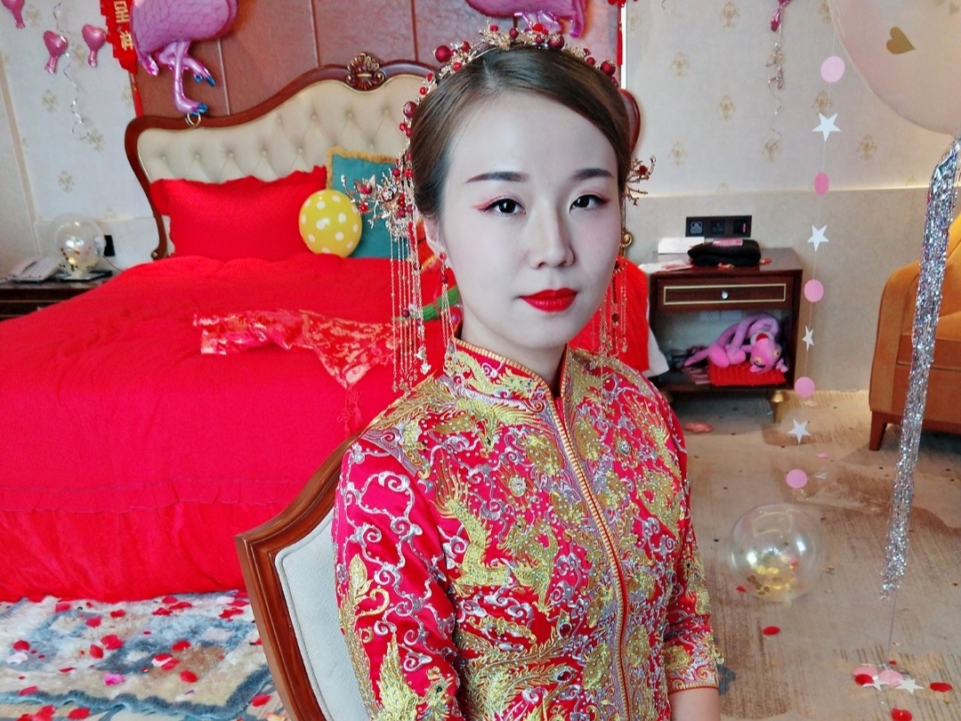 龙游地区新娘全天跟妆送：新郎妆，妈妈妆，伴娘妆