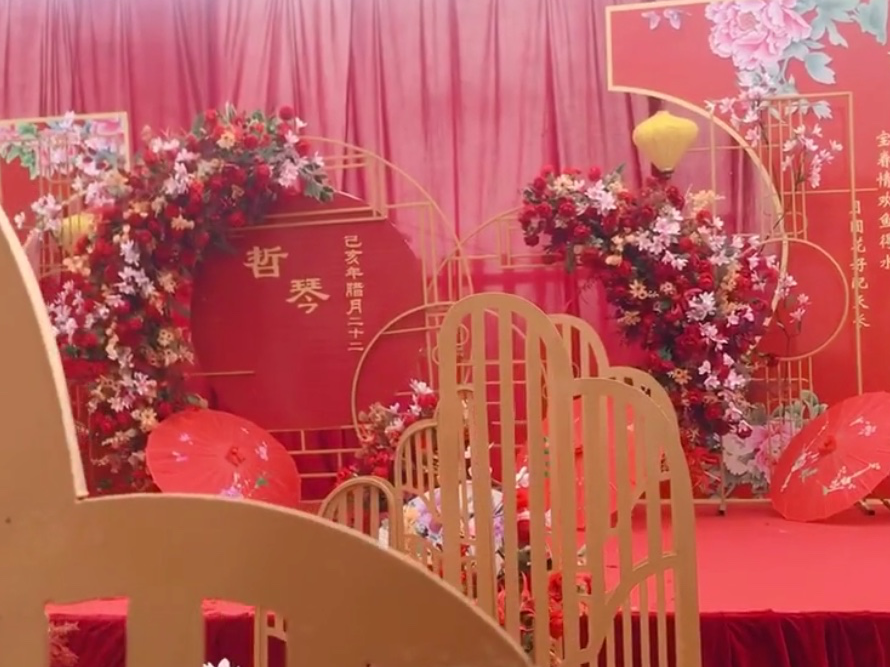 轻奢新中式婚礼，室内户外皆可，传统而又新颖