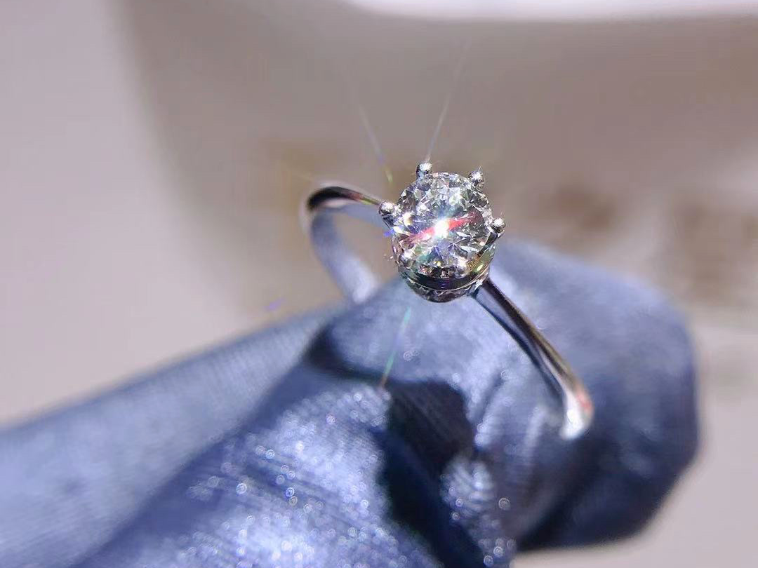 宝藏款式轻奢小众公主皇冠6爪女戒