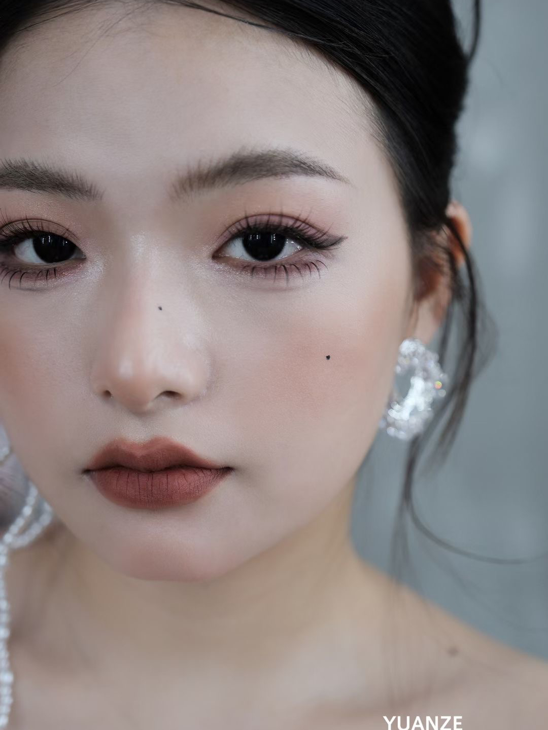 低饱和度妆容效果