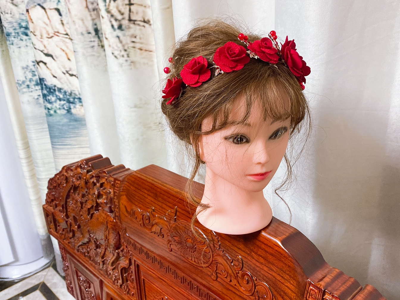 新娘跟当日妆套餐做漂亮的新娘