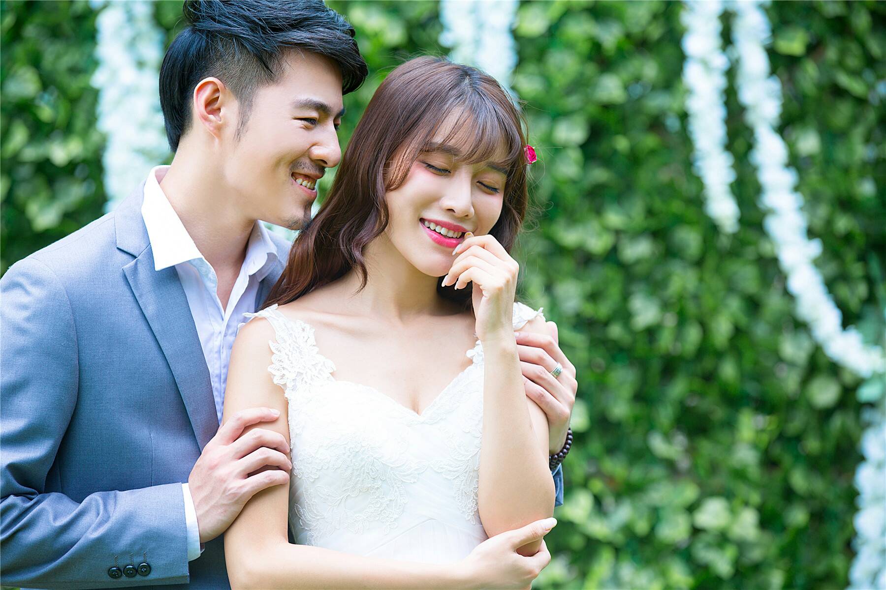 瑞琪儿婚纱摄影_瑞琪儿加德纳(3)
