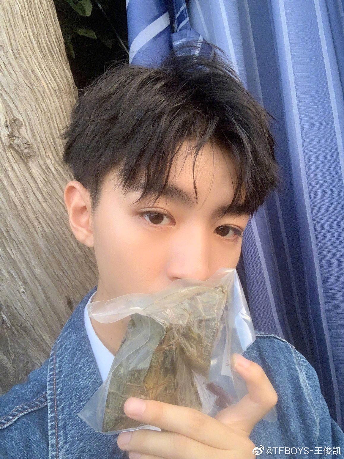 3月14号，第一次穿婚纱/试西装