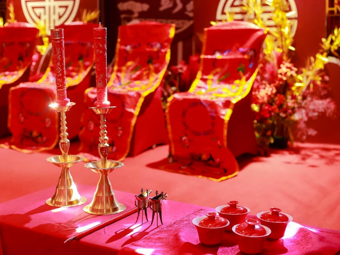 红色定制传统中式婚礼现场