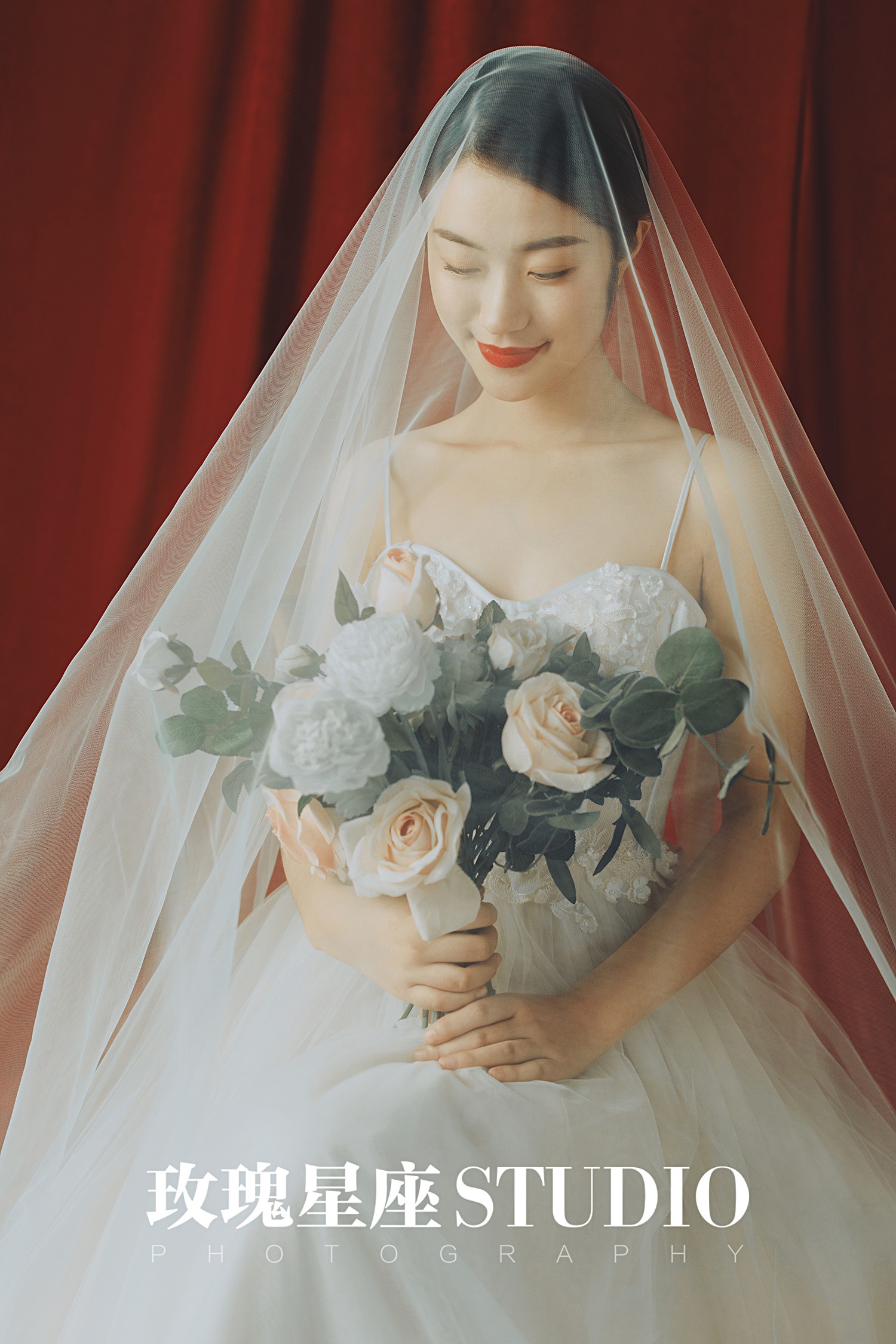 玫瑰星座婚纱摄影_十二星座专属婚纱图片(2)