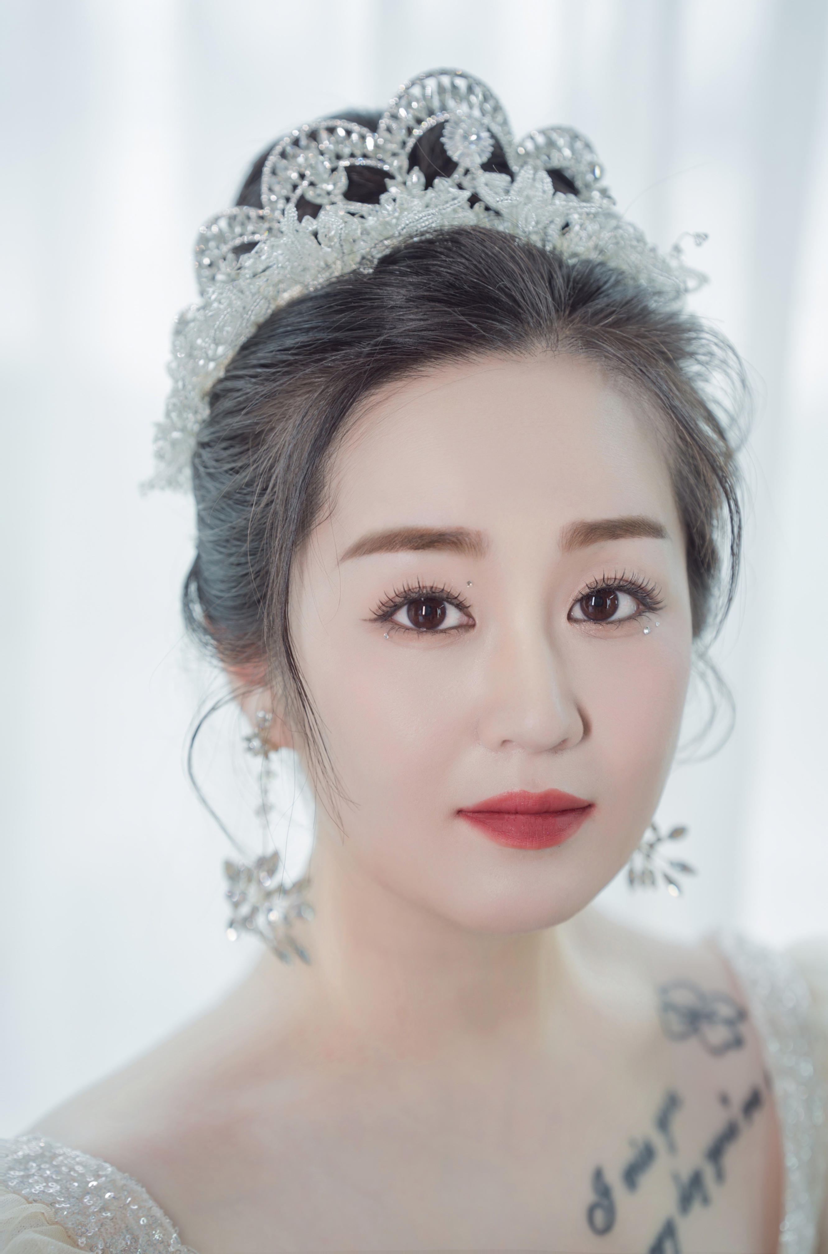 新款头纱婚纱韩式婚礼结婚双层短头纱欧美外贸新娘蕾丝头纱白色-阿里巴巴