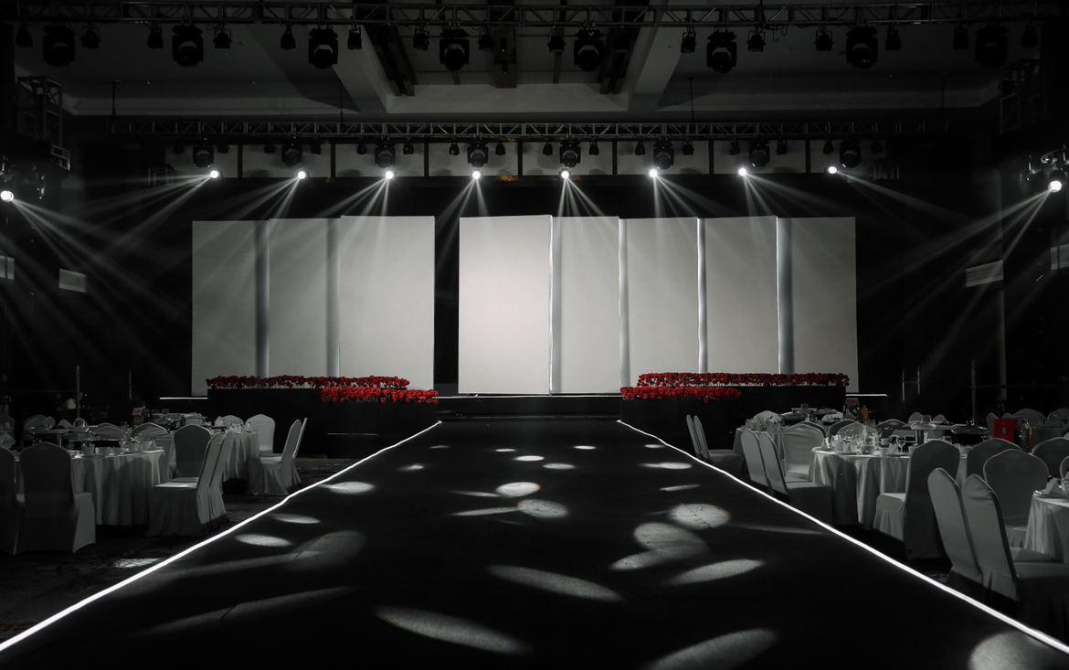 Aiwei  秀场风婚礼 