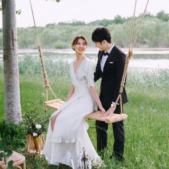 晴朗初秋里甜甜的你们  祝福咯亲爱的们