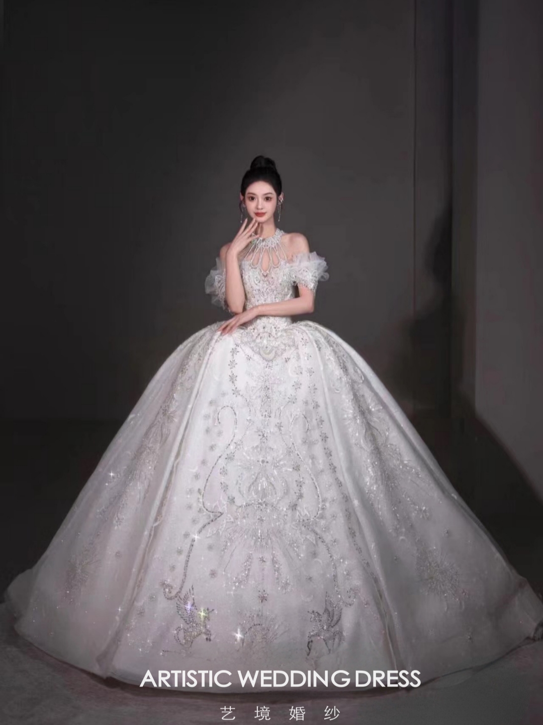 《艺境婚纱》满钻挂脖  爆闪主纱
