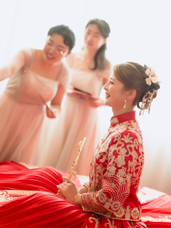 甜美流苏主纱套餐 含秀禾礼服