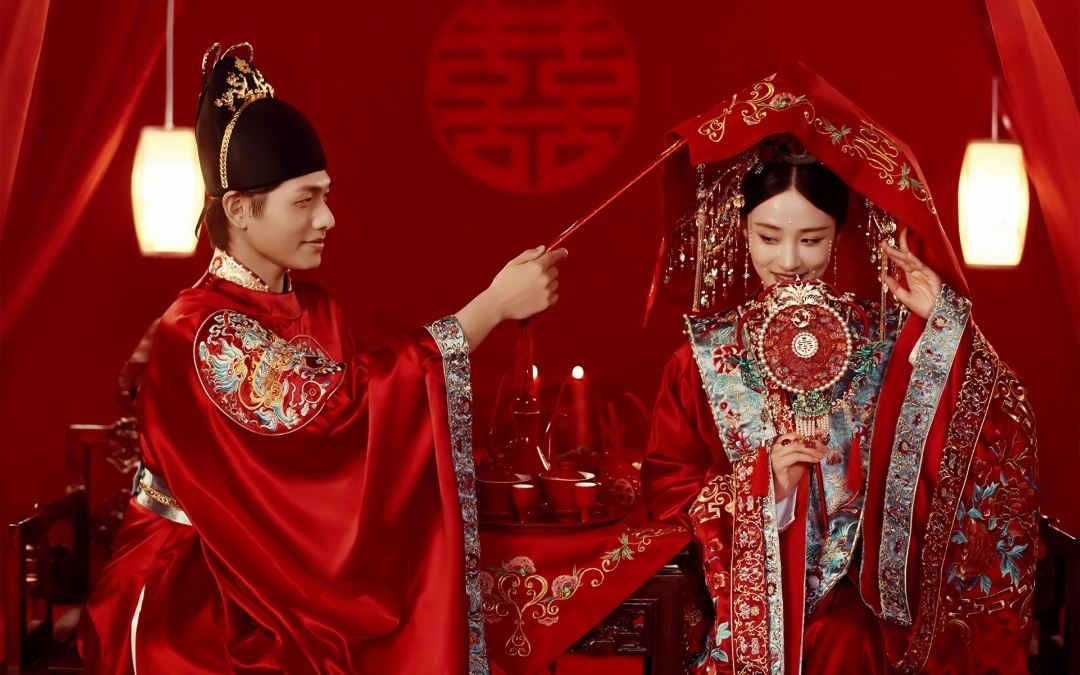 中式婚礼的三种服装