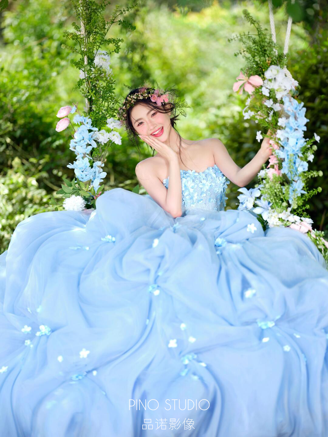 法式梦幻花神婚纱照