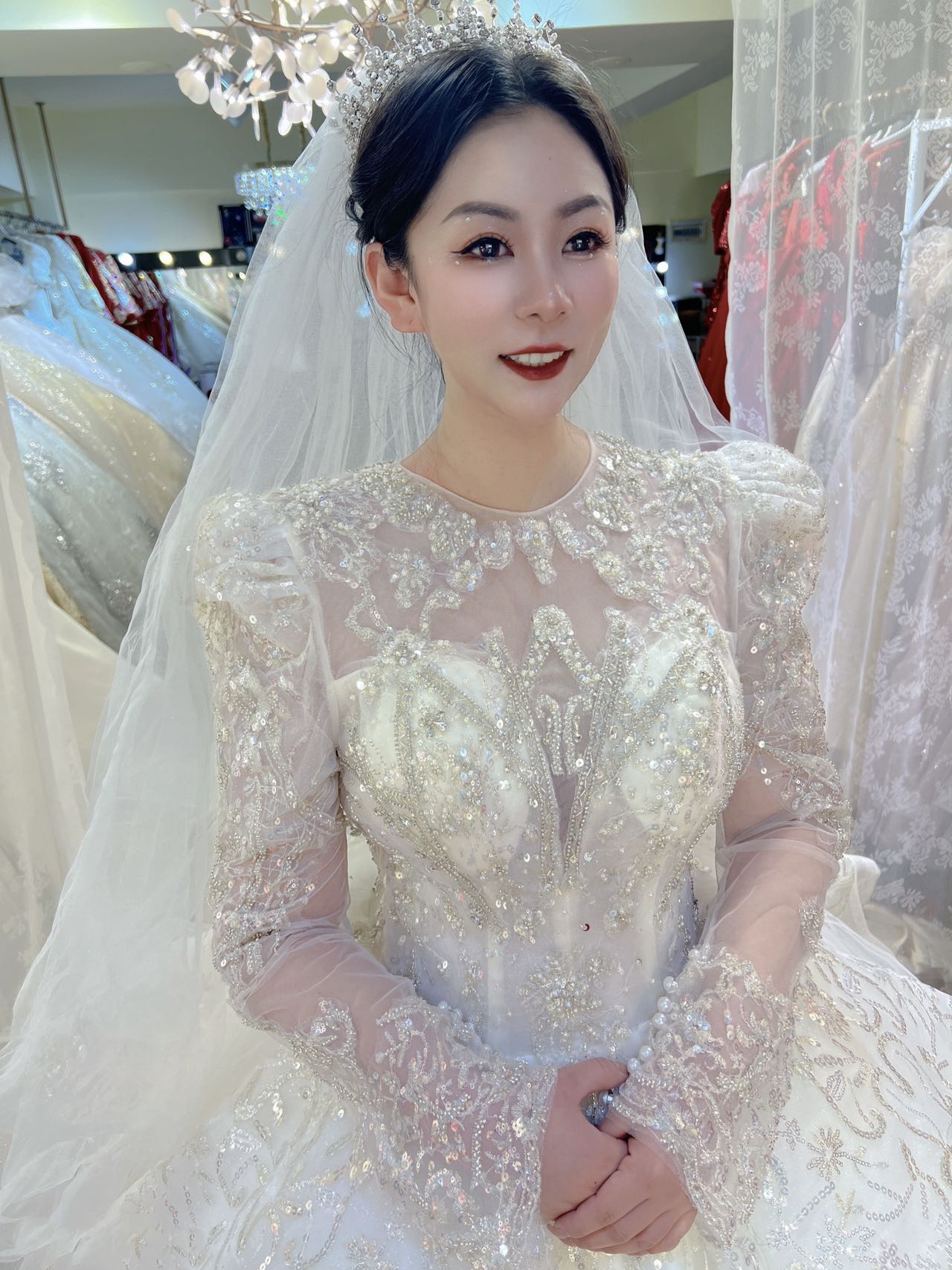 《安妮新娘》资深化妆师全天跟妆+送伴娘妆
